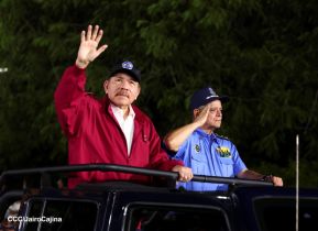 Desfile "La Paz Somos Todos" en saludo al 45 aniversario de fundación del Ministerio del Interior y la Policía Nacional