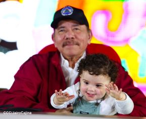 Desfile "La Paz Somos Todos" en saludo al 45 aniversario de fundación del Ministerio del Interior y la Policía Nacional