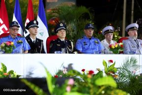 Desfile "La Paz Somos Todos" en saludo al 45 aniversario de fundación del Ministerio del Interior y la Policía Nacional
