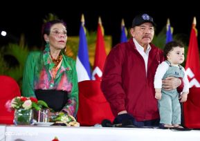 Desfile "La Paz Somos Todos" en saludo al 45 aniversario de fundación del Ministerio del Interior y la Policía Nacional