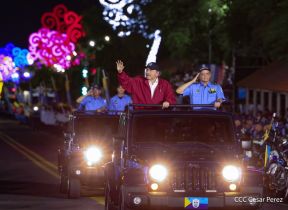 Desfile "La Paz Somos Todos" en saludo al 45 aniversario de fundación del Ministerio del Interior y la Policía Nacional