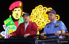 Desfile "La Paz Somos Todos" en saludo al 45 aniversario de fundación del Ministerio del Interior y la Policía Nacional