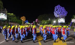 Desfile "La Paz Somos Todos" en saludo al 45 aniversario de fundación del Ministerio del Interior y la Policía Nacional