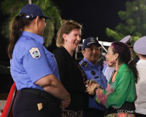 Desfile "La Paz Somos Todos" en saludo al 45 aniversario de fundación del Ministerio del Interior y la Policía Nacional