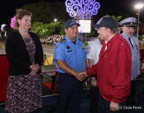 Desfile "La Paz Somos Todos" en saludo al 45 aniversario de fundación del Ministerio del Interior y la Policía Nacional