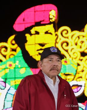 Desfile "La Paz Somos Todos" en saludo al 45 aniversario de fundación del Ministerio del Interior y la Policía Nacional