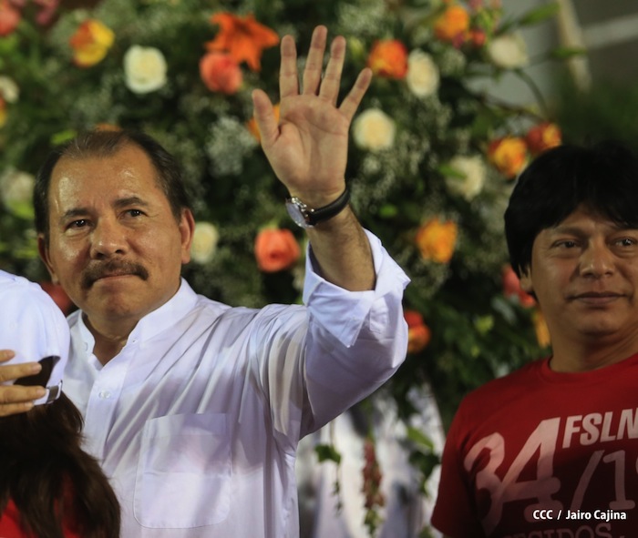 Daniel y Rosario celebran junto al pueblo el Día Internacional de los Trabajadores