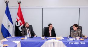 Autoridades nicaragüenses se reúnen con delegación de la República Popular China encabezada por Huang Xiaowei