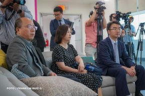 Autoridades nicaragüenses se reúnen con delegación de la República Popular China encabezada por Huang Xiaowei