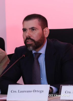 Autoridades nicaragüenses se reúnen con delegación de la República Popular China encabezada por Huang Xiaowei