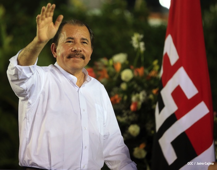 Daniel y Rosario celebran junto al pueblo el Día Internacional de los Trabajadores