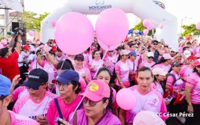  Caminata "Yo Corro por Ellas", por la prevención y lucha contra el cáncer de mama
