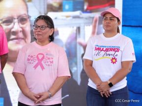  Caminata "Yo Corro por Ellas", por la prevención y lucha contra el cáncer de mama