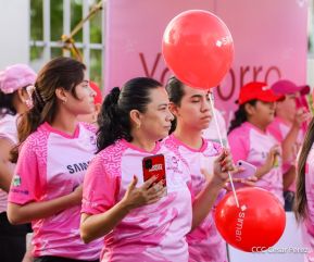 Caminata "Yo Corro por Ellas", por la prevención y lucha contra el cáncer de mama