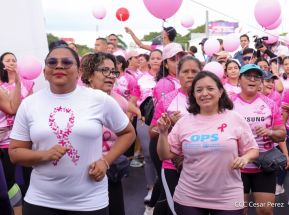  Caminata "Yo Corro por Ellas", por la prevención y lucha contra el cáncer de mama