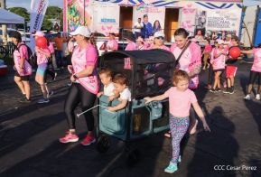  Caminata "Yo Corro por Ellas", por la prevención y lucha contra el cáncer de mama