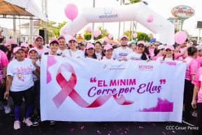  Caminata "Yo Corro por Ellas", por la prevención y lucha contra el cáncer de mama