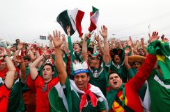 Brasil 2014: Seguidores de Brasil y México esperan encuentro