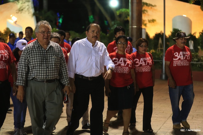 Daniel y Rosario celebran junto al pueblo el Día Internacional de los Trabajadores
