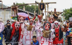 Cultura Nacional: Familias de Masaya participan del Tradicional Torovenado de Monimbó