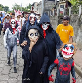 Cultura Nacional: Familias de Masaya participan del Tradicional Torovenado de Monimbó