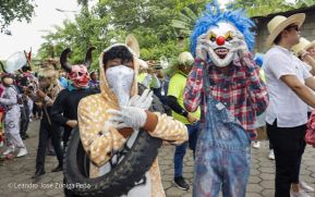 Cultura Nacional: Familias de Masaya participan del Tradicional Torovenado de Monimbó