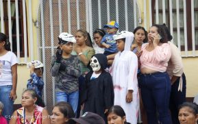 Cultura Nacional: Familias de Masaya participan del Tradicional Torovenado de Monimbó