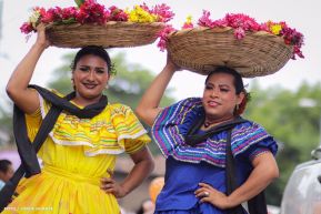 Cultura Nacional: Familias de Masaya participan del Tradicional Torovenado de Monimbó