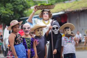 Cultura Nacional: Familias de Masaya participan del Tradicional Torovenado de Monimbó