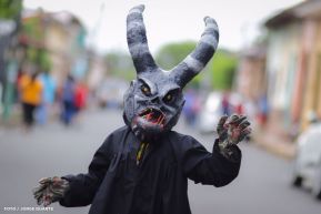 Cultura Nacional: Familias de Masaya participan del Tradicional Torovenado de Monimbó