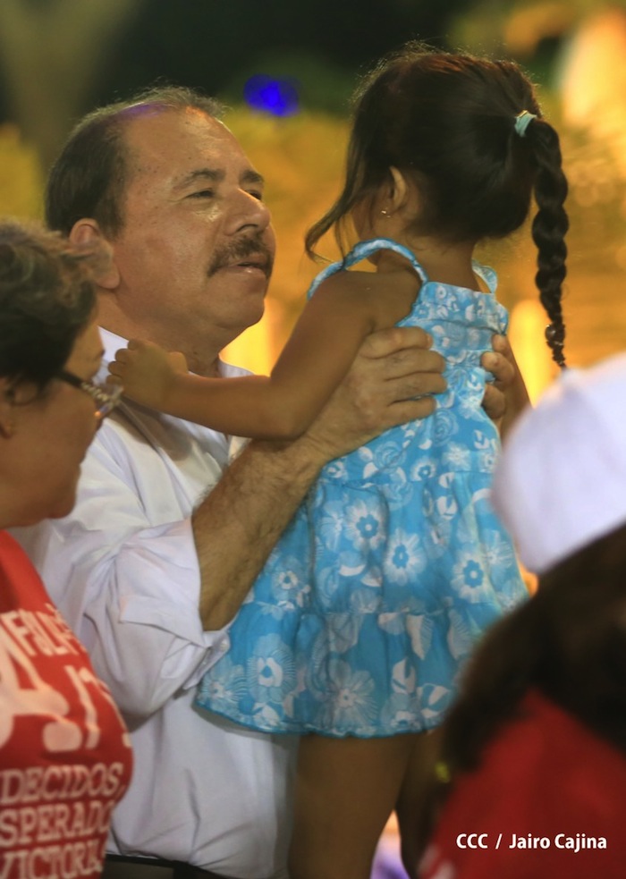 Daniel y Rosario celebran junto al pueblo el Día Internacional de los Trabajadores