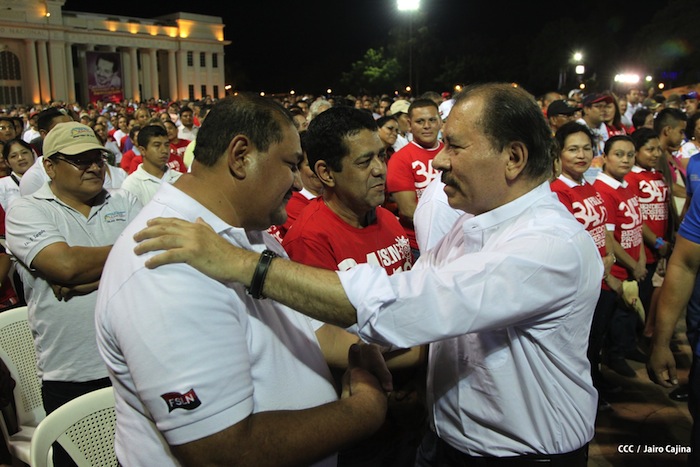 Daniel y Rosario celebran junto al pueblo el Día Internacional de los Trabajadores