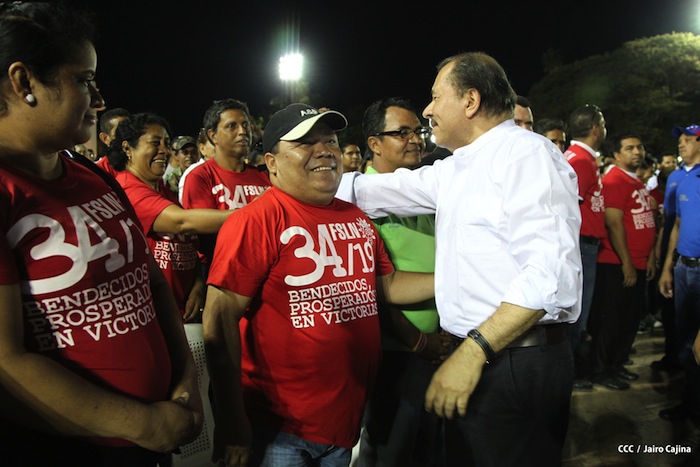 Daniel y Rosario celebran junto al pueblo el Día Internacional de los Trabajadores
