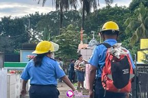 Familias nicaragüenses visitan a sus files difuntos en los distintos cementerios del país