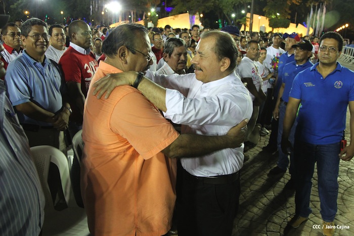 Daniel y Rosario celebran junto al pueblo el Día Internacional de los Trabajadores