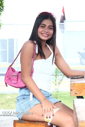 Nicaragüenses cierran ciclos con Aventura