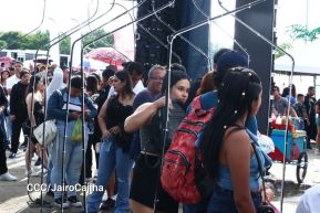 Nicaragüenses cierran ciclos con Aventura