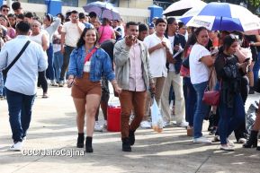 Nicaragüenses cierran ciclos con Aventura