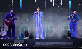 Nicaragüenses cierran ciclos con Aventura