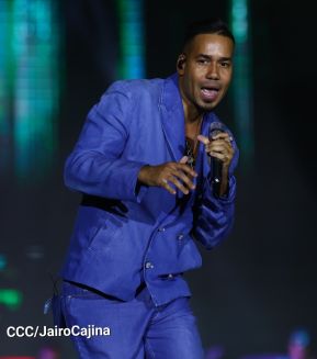 Nicaragüenses cierran ciclos con Aventura