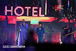 Nicaragüenses cierran ciclos con Aventura