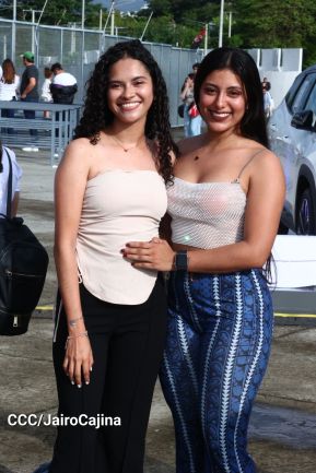 Nicaragüenses cierran ciclos con Aventura