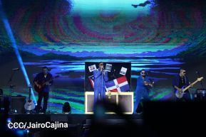 Nicaragüenses cierran ciclos con Aventura