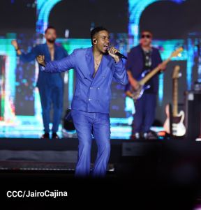 Nicaragüenses cierran ciclos con Aventura