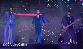 Nicaragüenses cierran ciclos con Aventura