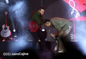 Nicaragüenses cierran ciclos con Aventura