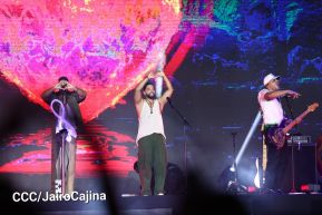 Nicaragüenses cierran ciclos con Aventura