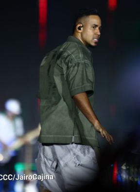 Nicaragüenses cierran ciclos con Aventura