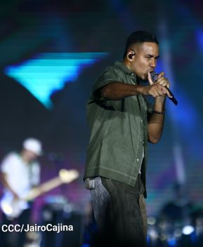 Nicaragüenses cierran ciclos con Aventura