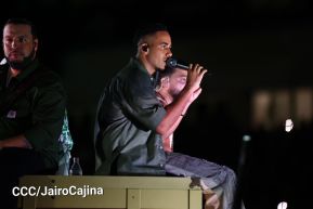 Nicaragüenses cierran ciclos con Aventura